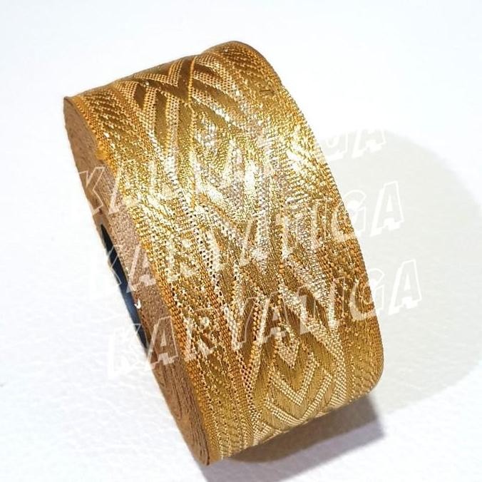 

,,,,,,,] Renda India / Pita Gamis 1.5 Inch Kode 03 Lebar 3.8 Cm - 15 Meter Emas