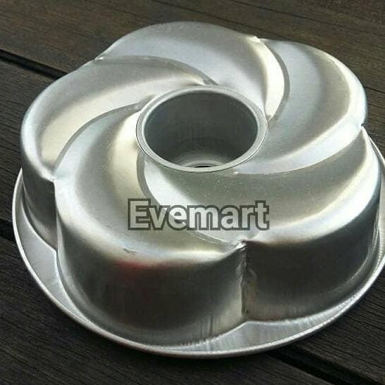 

Loyang Press Loyang Tulban Cake Kue Bolu Tanpa Sambungan Tipe Rose