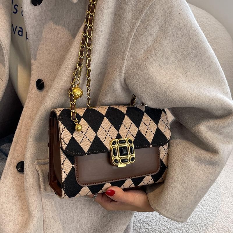 【COD】Tas kecil populer wanita baru fashion niche satu bahu high-end rantai tas kurir tas jalan-jalan