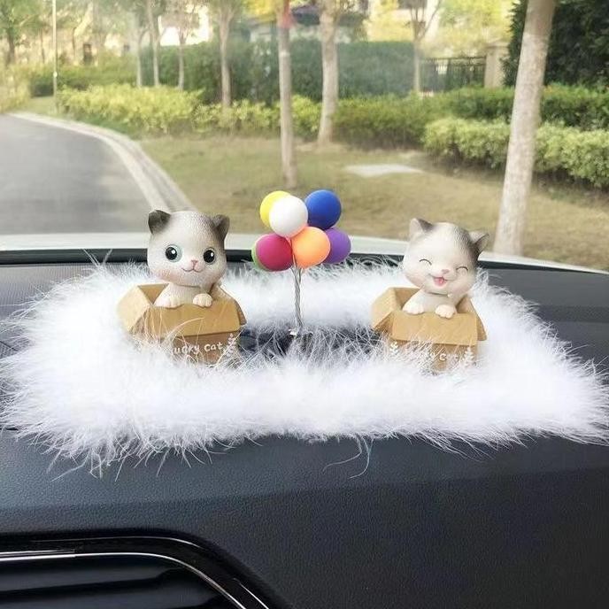 DR302>> Hiasan dashboard mobil kucing/hiasan mobil/hiasan kucing keberuntungan mobil/hiasan kucing g