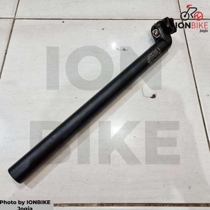 SEATPOST UNO 31.6 X 40 CM BLACK SEAT POST SEPEDA MTB TIANG SADEL 40CM ORIGINAL DAN TERPERCAYA