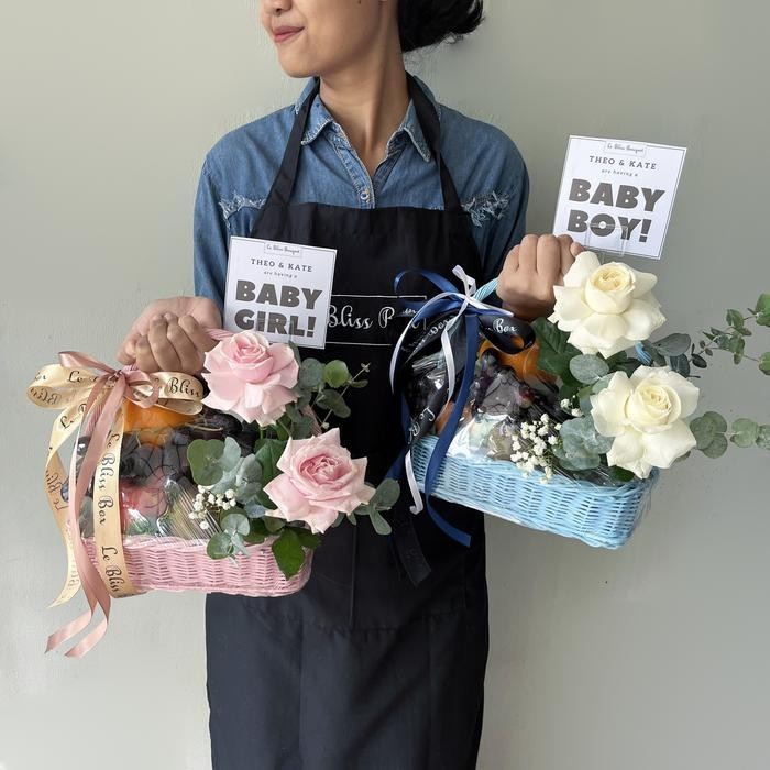 

ES Newborn Gift Fruit Flower Basket Parcel Buah by Le Bliss Box
