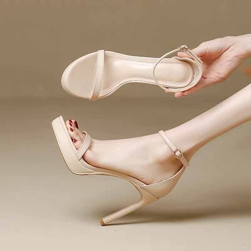 [COD]Sandal wanita model baru, hak super tinggi 11CM, gaya catwalk seksi, sepatu wanita temperamen m