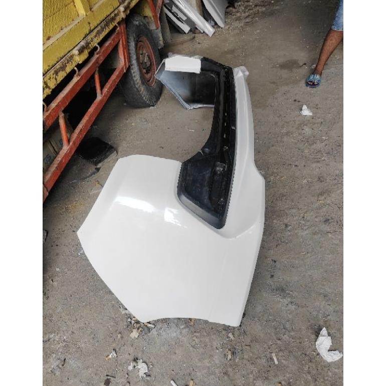 bemper bumper belakang mobilio rs