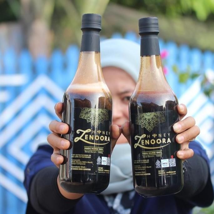 

2000gr Zenoora Madu Akasia Premium - Madu Murni Bersertifikat NKV & HALAL, Asli, Murni, Terjamin Kualitasnya! PRAM
