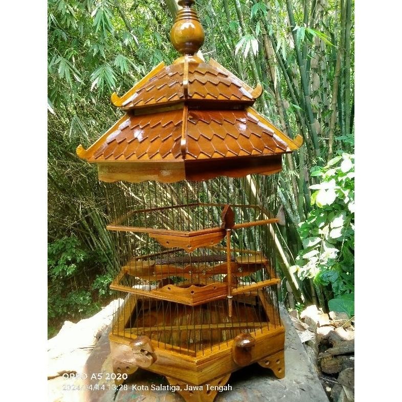 sangkar perkutut pagoda tebok lepas berbahan kayu jati tpk asli ( jeruji fiber )