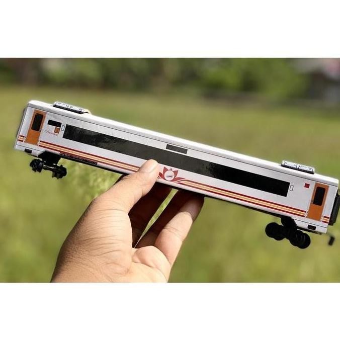 Kereta Api Gerbong PREMIUM KAI Mainan kereta Api Indonesia,satu buah
