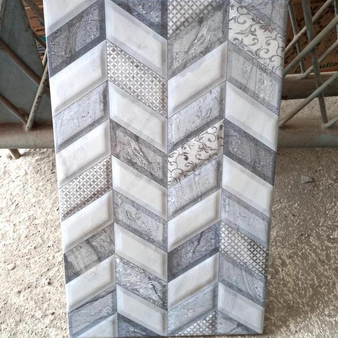 Terbaik Keramik Dinding 25X40 Glossy Abu Mozaik Batik 100% Ori