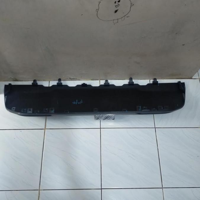 tutup bumper depan Fortuner legender 2022 orinal