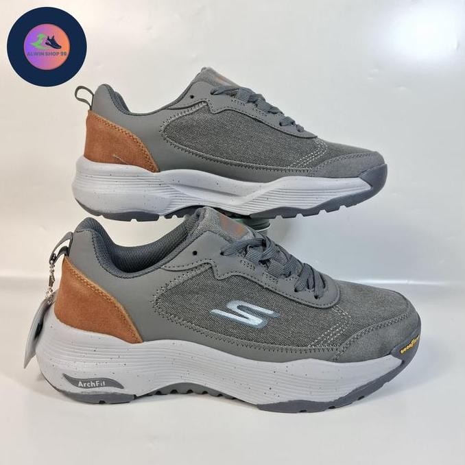 Sepatu Skechers Arch Fit Outdoor/Skechers Pria Outdoor