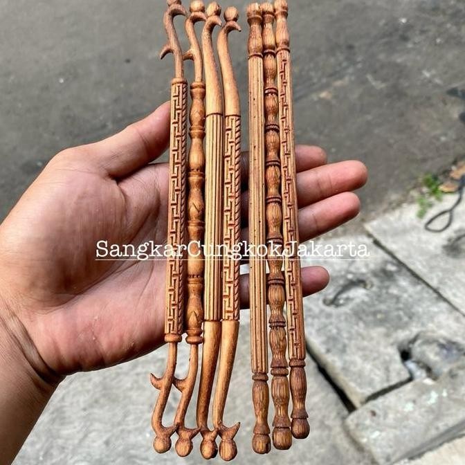 Tangkringan Sangkar Cungkok Pleci D22 Bahan Bambu Lokal Cukit Manual murah