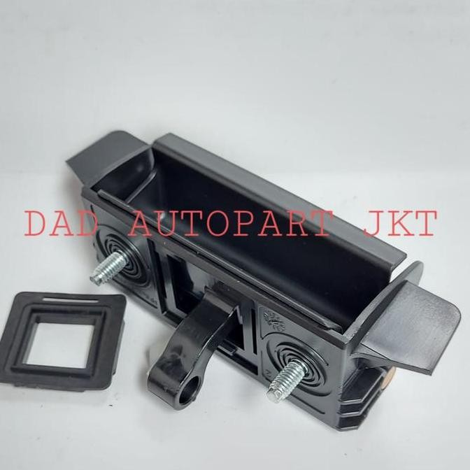 HANDLE BAGASI BELAKANG/HANDLE HATCHBACK ERTIGA ORIGINAL