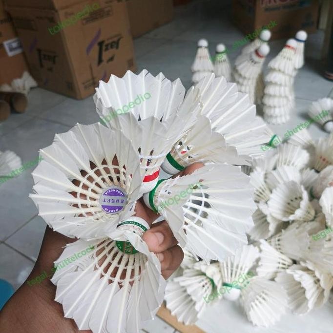 shuttlecock bekas grade A++ (93%-98%) mendekati baru