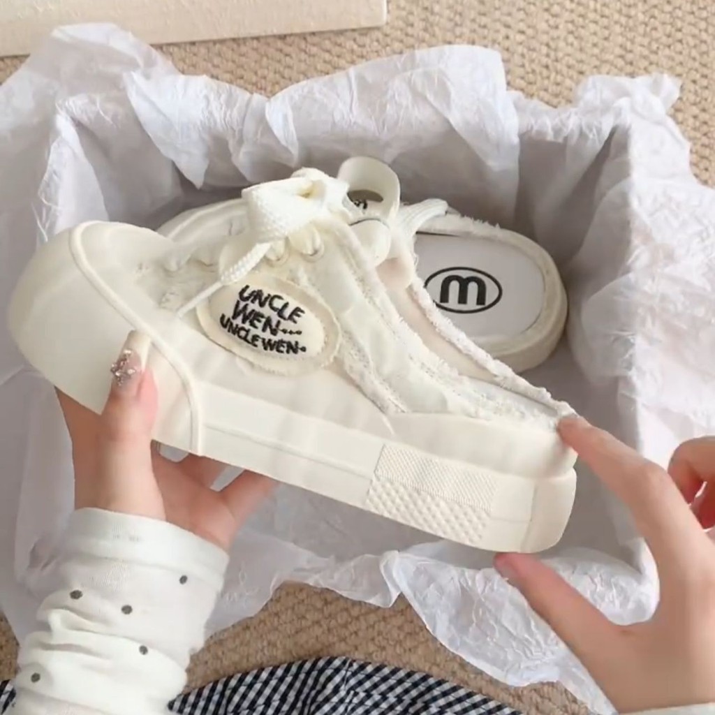 Sepatu Awan Desain Baru Sol Tebal Ujung Bulat Gaya Chanel Kecil Sandal Setengah-Slip Serbaguna