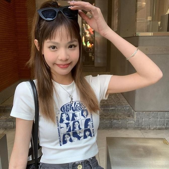 PINYUN STORE I005 Baju Atasan Wanita Terbaru | Baju Pendek Wanita Crop Top Ketat | Newjeans Tshirt P