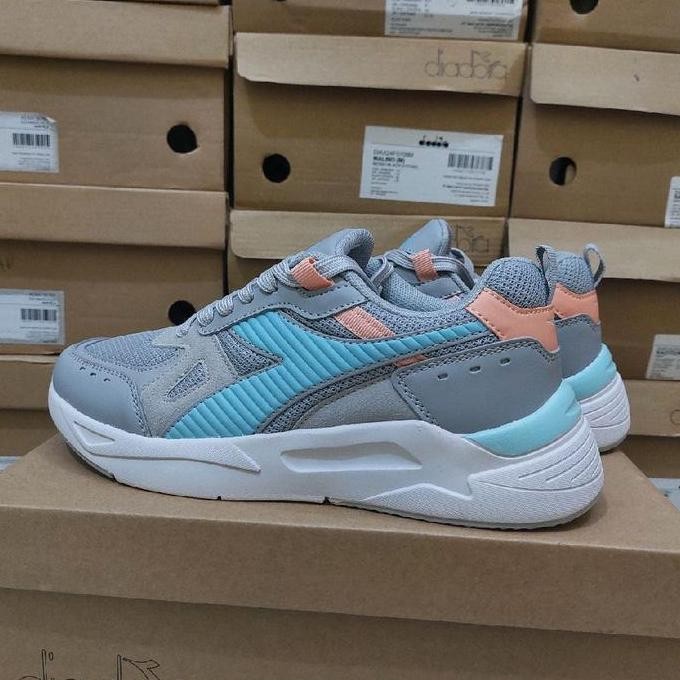 Sepatu Diadora Marco Running Original Wanita - Grey