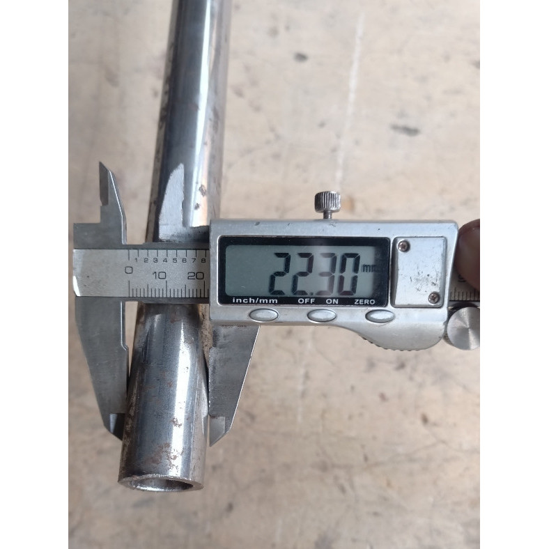 Pipa Besi OD 22 mm ID 16,8 mm Tebal 2,7 mm Panjang 80 cm - Pipa Besi Super