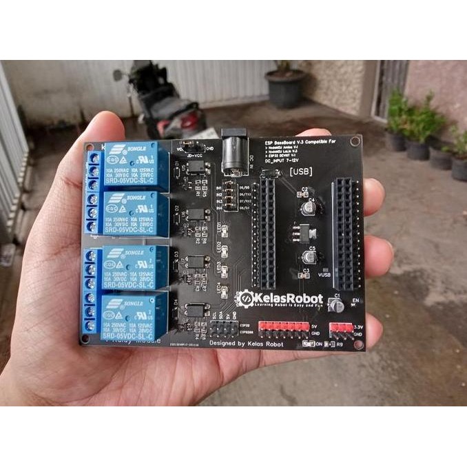 RELAY 4 CHANNEL SHIELD FOR NODEMCU AMICA LOLIN DAN ESP32 DEV KIT ORIGINAL DAN TERPERCAYA