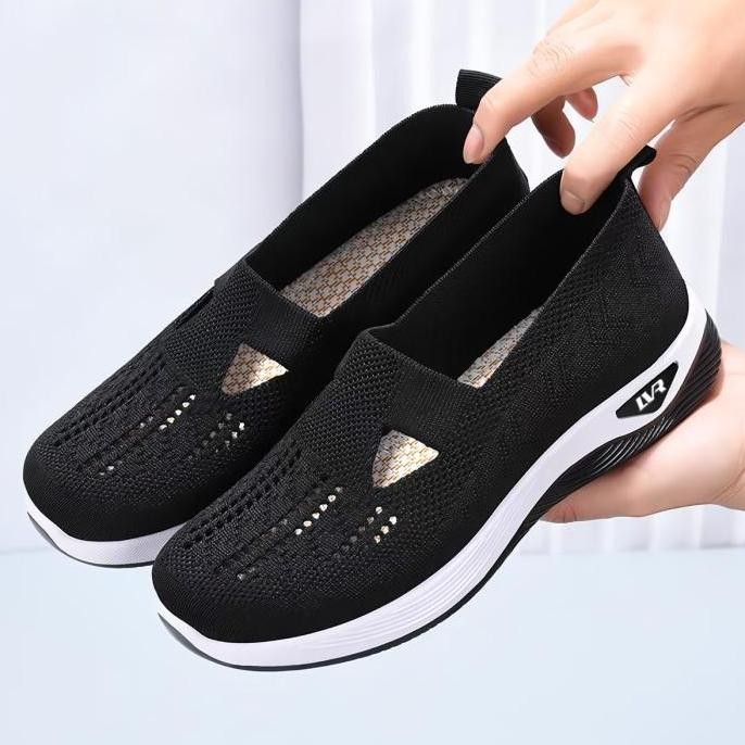 Sepatu Sneakers Wanita Sepatu Slip On Wanita Fashion LV0451