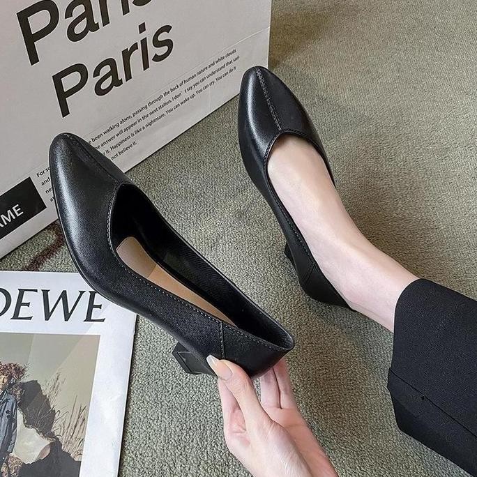 PLK Sepatu Flatshoes Wanita Hak Sepatu Wedges Hak Bahan Jelly Mules TG2023