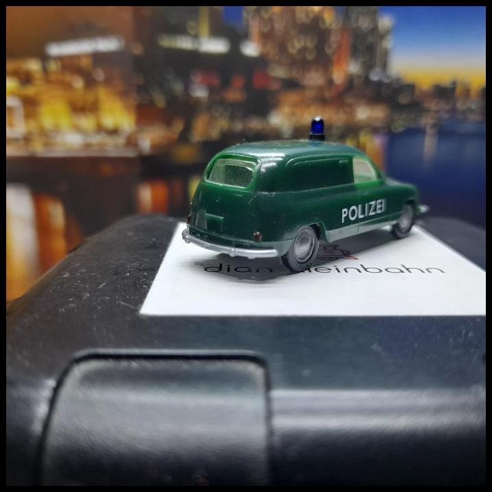 GRATIS ONGKIR IGRA MODEL SKALA 1:87 - SKODA 1200 HIJAU (PR14) 