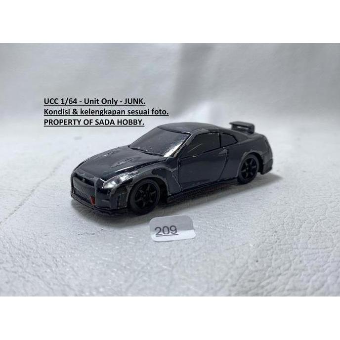 UCC 1/64 NISSAN GT-R NISMO R35 BLACK UNIT ONLY SADHO