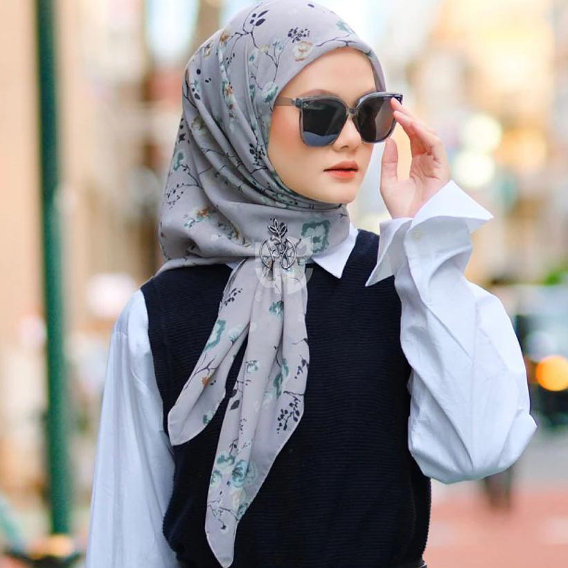 Koyu Hijab Segiempat Viney Jepang Beauty Flower (Japan Series Ii)