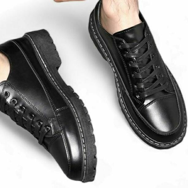 Sepatu Formal Docmart Pria Kulit Sintetis Hitam