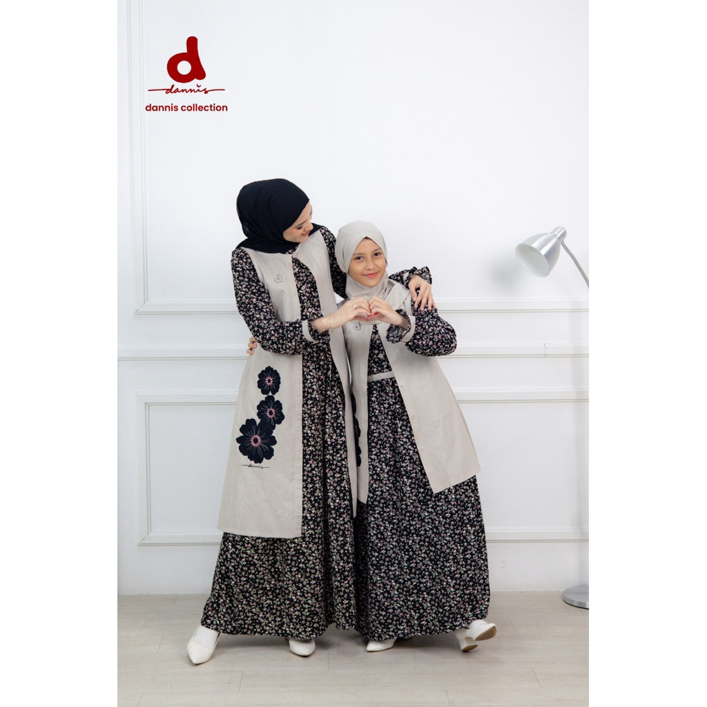 Sarimbit Dannis DSalma/Dannis Couple Mom & Girl