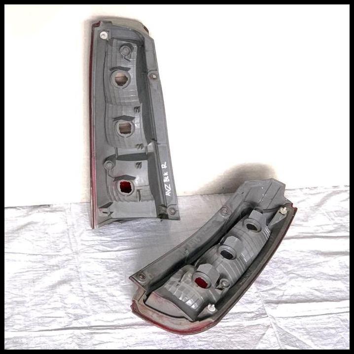 TERLARIS STOPLAMP STOP LAMP LAMPU STOP REM BELAKANG TOYOTA AVANZA XENIA OLD TAHUN LAMA GEN1 ORIGINAL
