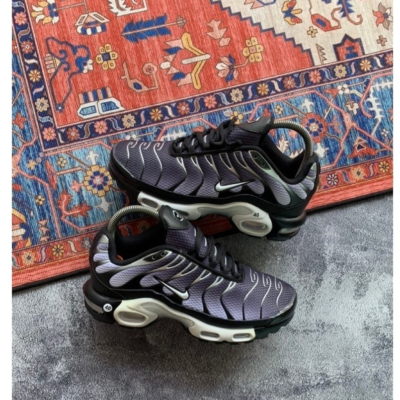 [Size 40] Nike Air Max TN Plus ‘Black Metallic Silver’ DM0032-003 Second Kondisi Mulus Nominus. Harg