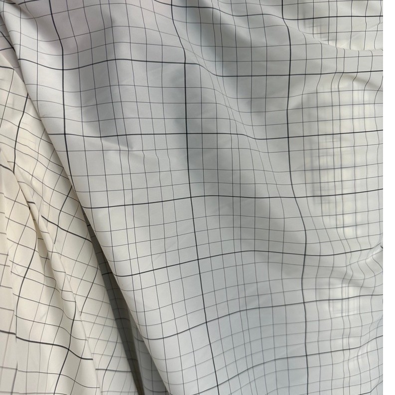 kain parasit’ motif kotak kotak warna putih tulang