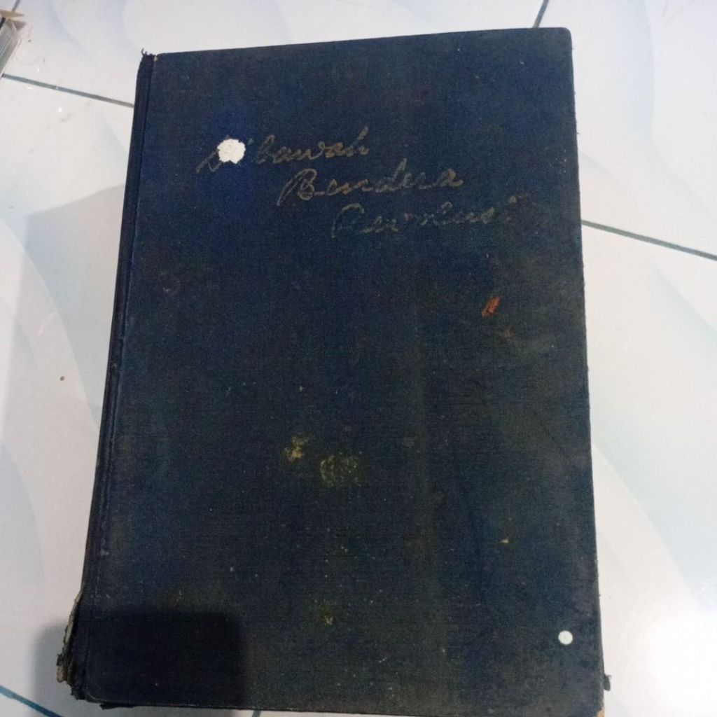 Buku Ir Soekarno_ Di Bawah Bendera Revolusi