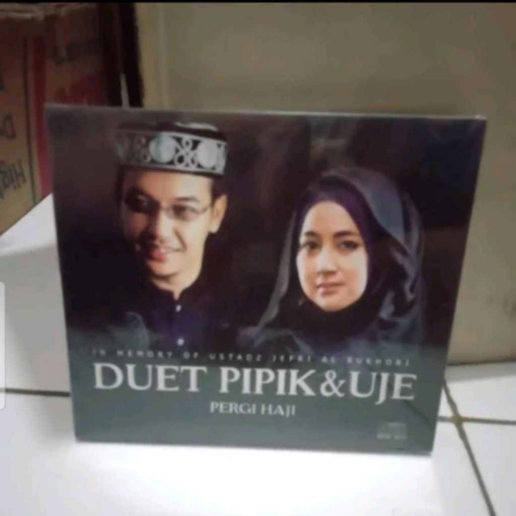 CD Duet Pipik dan Uje Jefri Al Buchori Segel