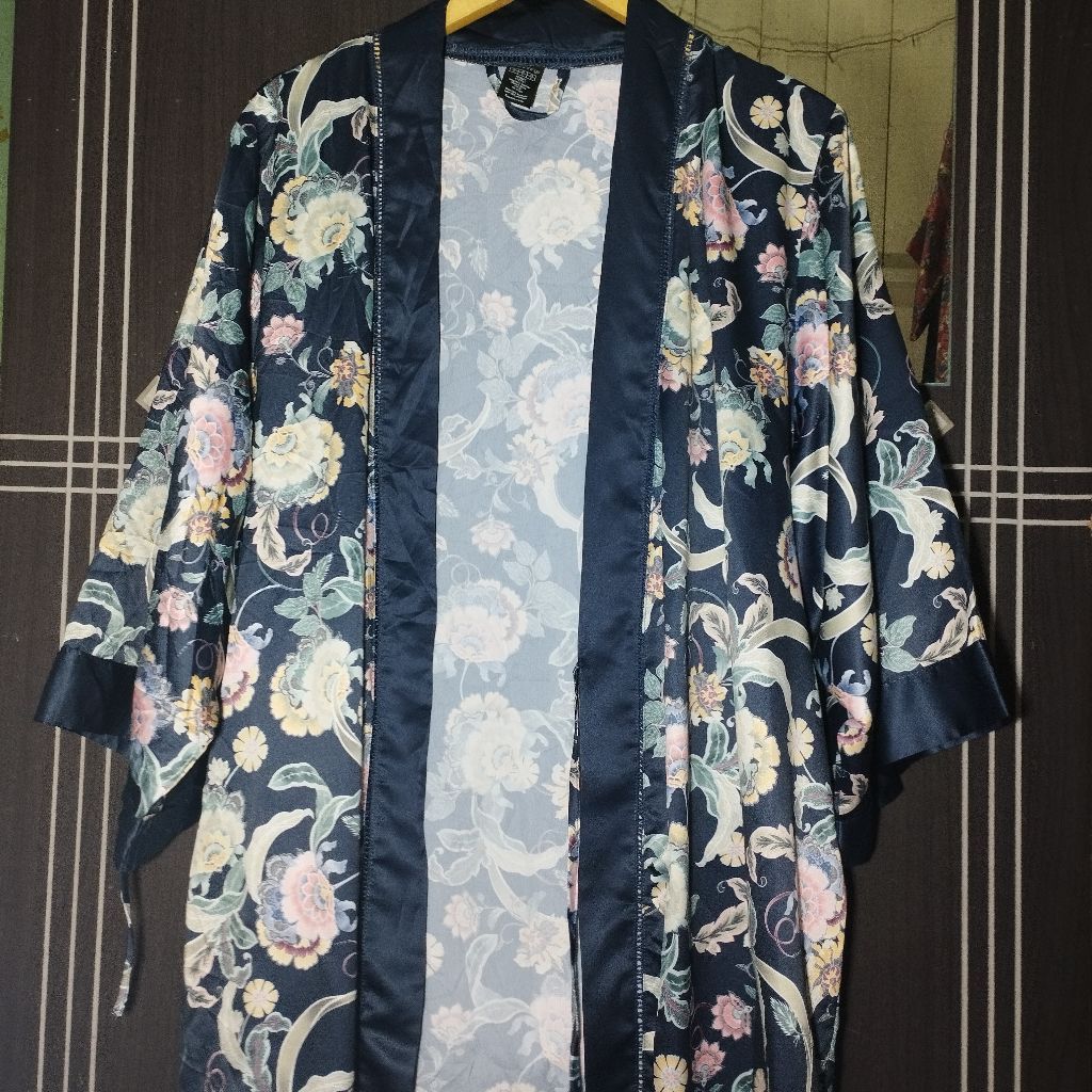 KIMONO SATIN HITAM BUNGA BUNGA BRAS N THING PREMIUM LENGKAP TALI +ADMIN SHOPEE