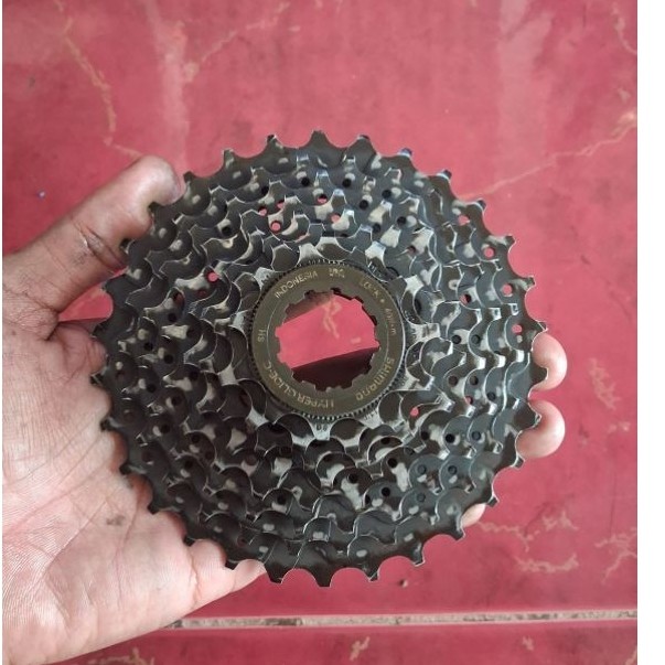 sprocket cassette shimano 8 speed 11-30t cs hg31 bekas