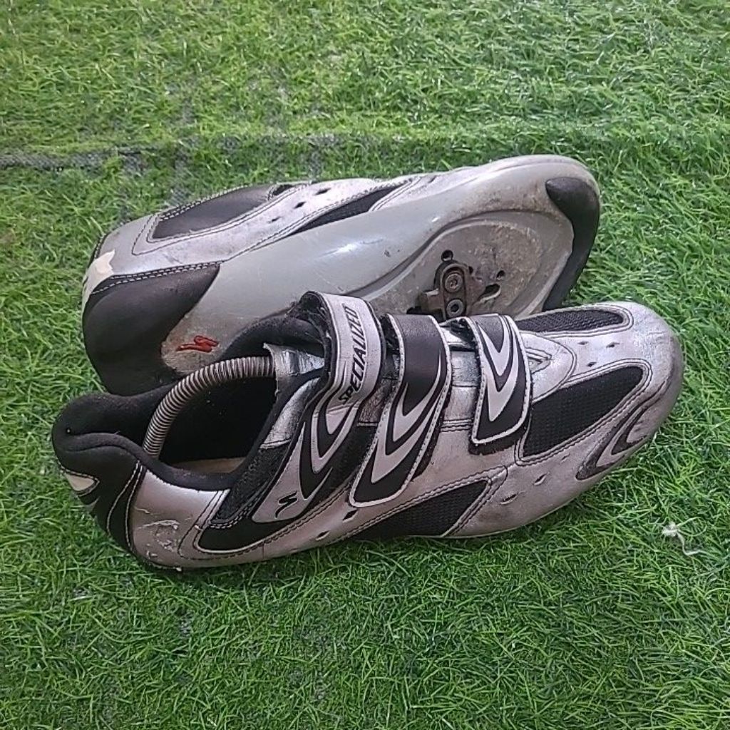 sepatu sepeda multi cleat specialized size 45