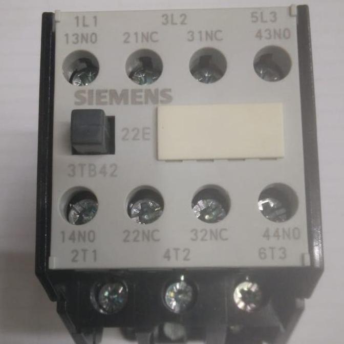 KONTAKTOR SIEMENS TYPE: 3TB/TF42 22 220VAC