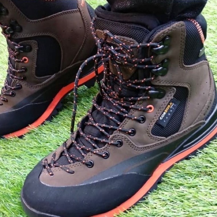 Sepatu Boots Hiking Eiger1989 Python High Cut