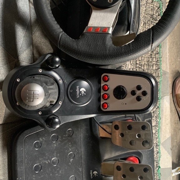 racing wheel logitech g27