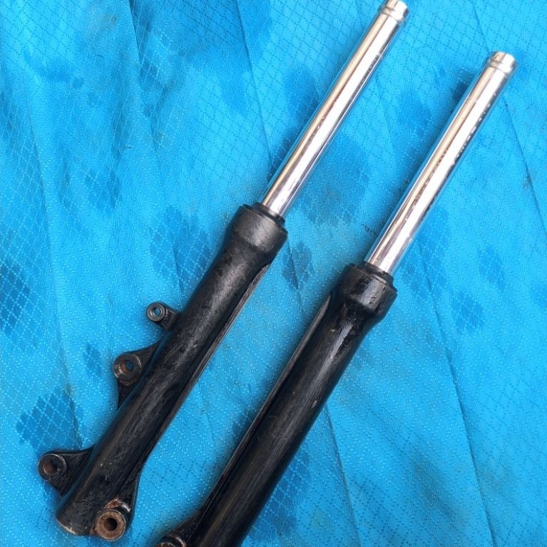 shock depan Yamaha Vega ZR Original / shockbreaker Vega ZR Original shockbreaker