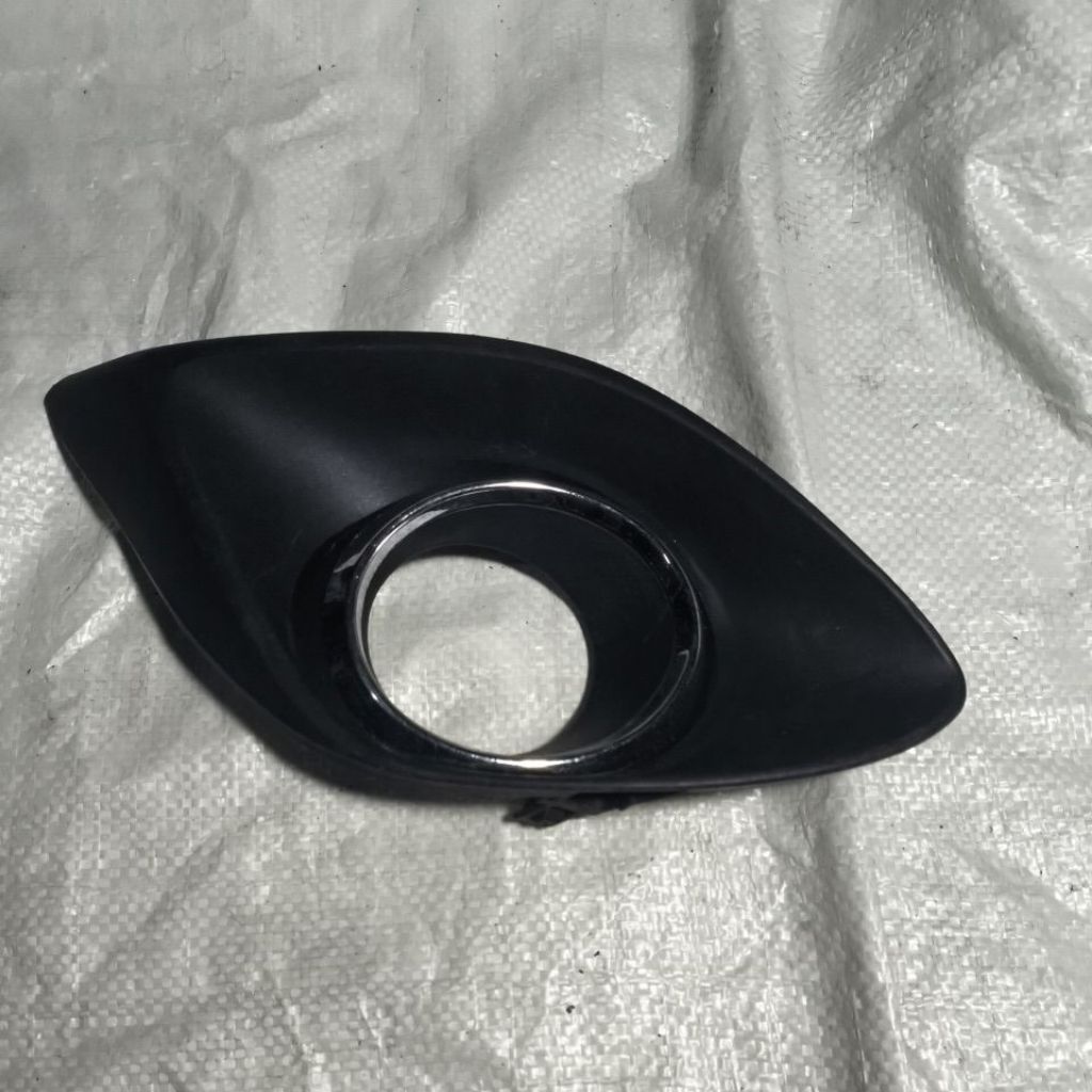 Cover Foglamp Mazda 2 Non Skyactiv