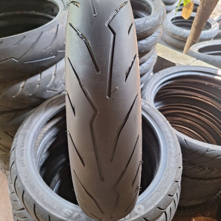 Ban Pirelli Diablo Rosso Sport Ukuran 100/80 Ring14 Ban Soft Compound Pirelli Tubles