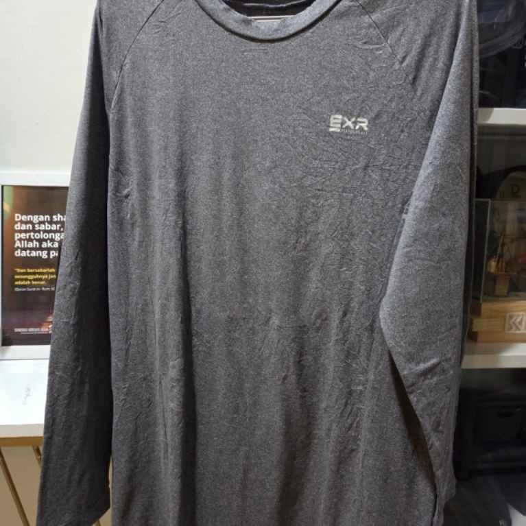 Kaos lengan panjang EXR