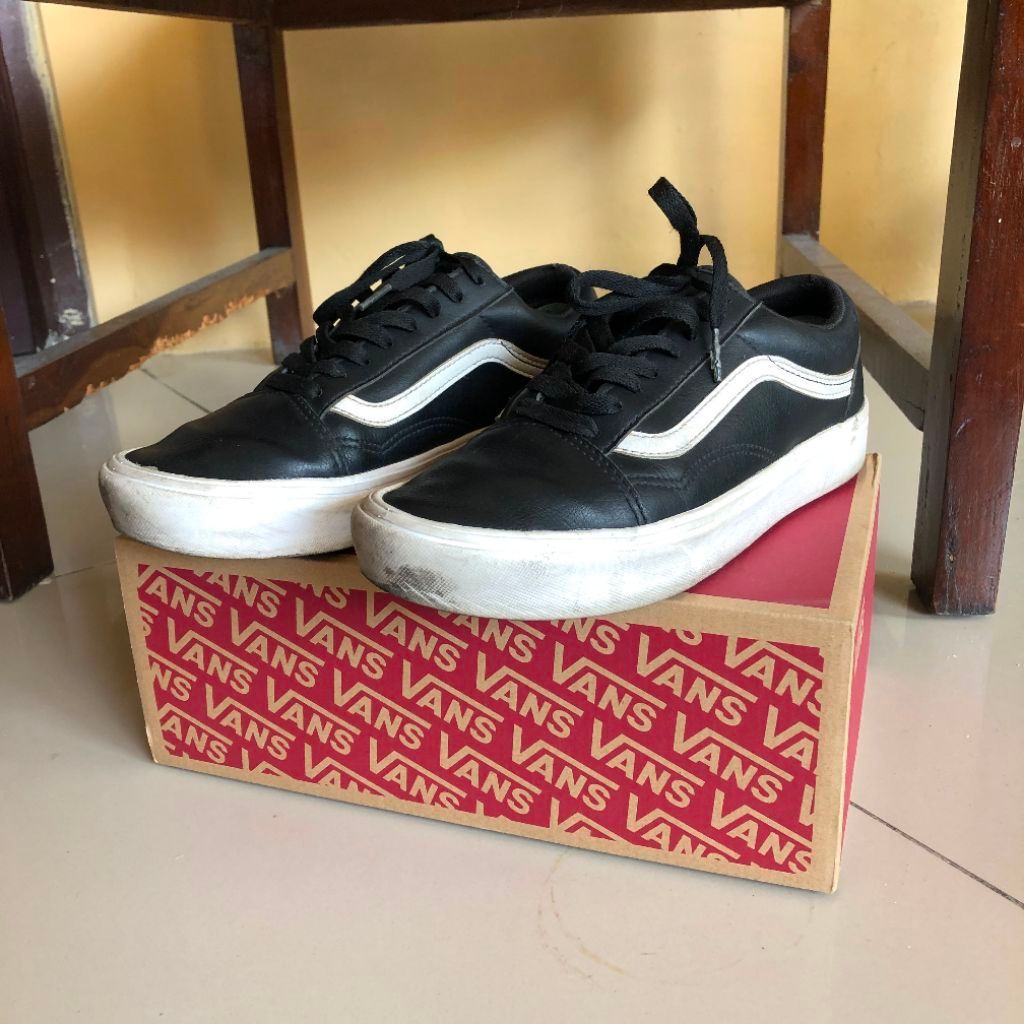 sepatu original Vans ComfyCush Old Skool  uk 40.5 / 26 cm leather / kulit preloved second bekas VN0A