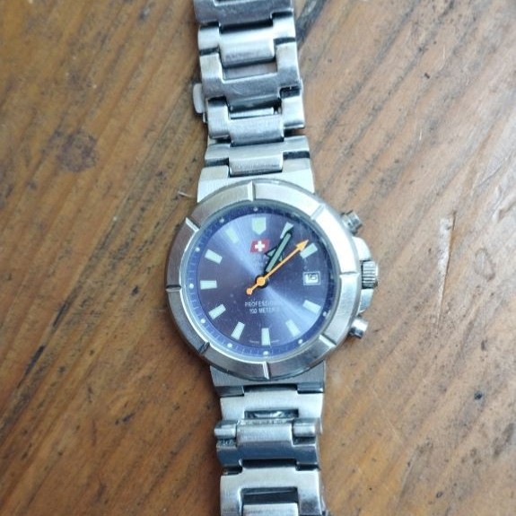 Swiss Army dhc+ original