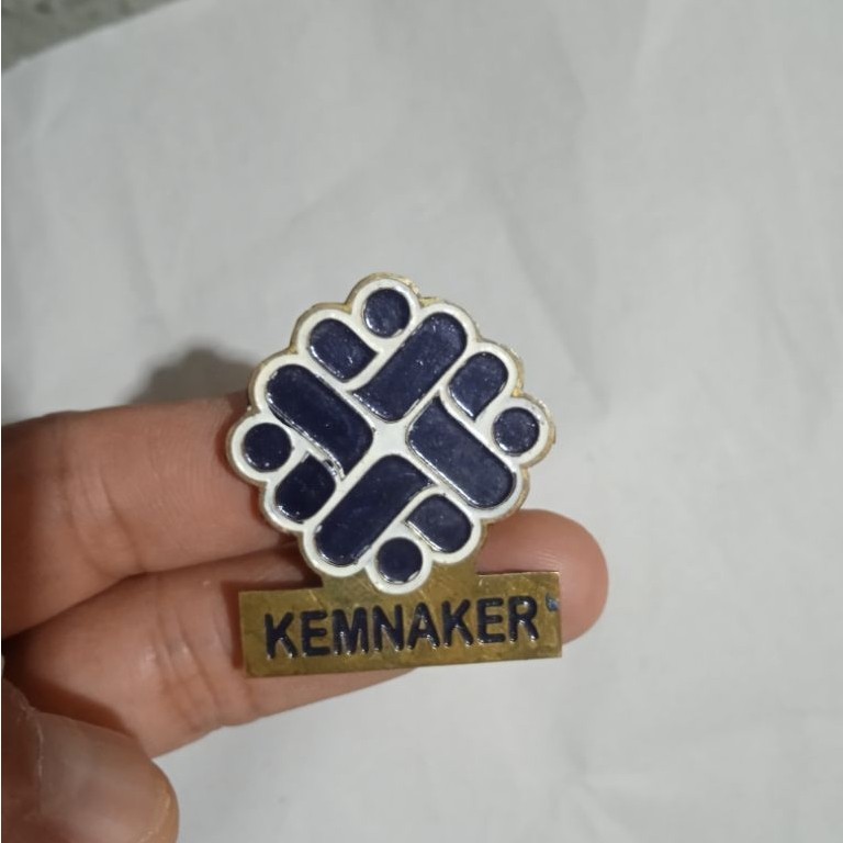 PIN KEMNAKER