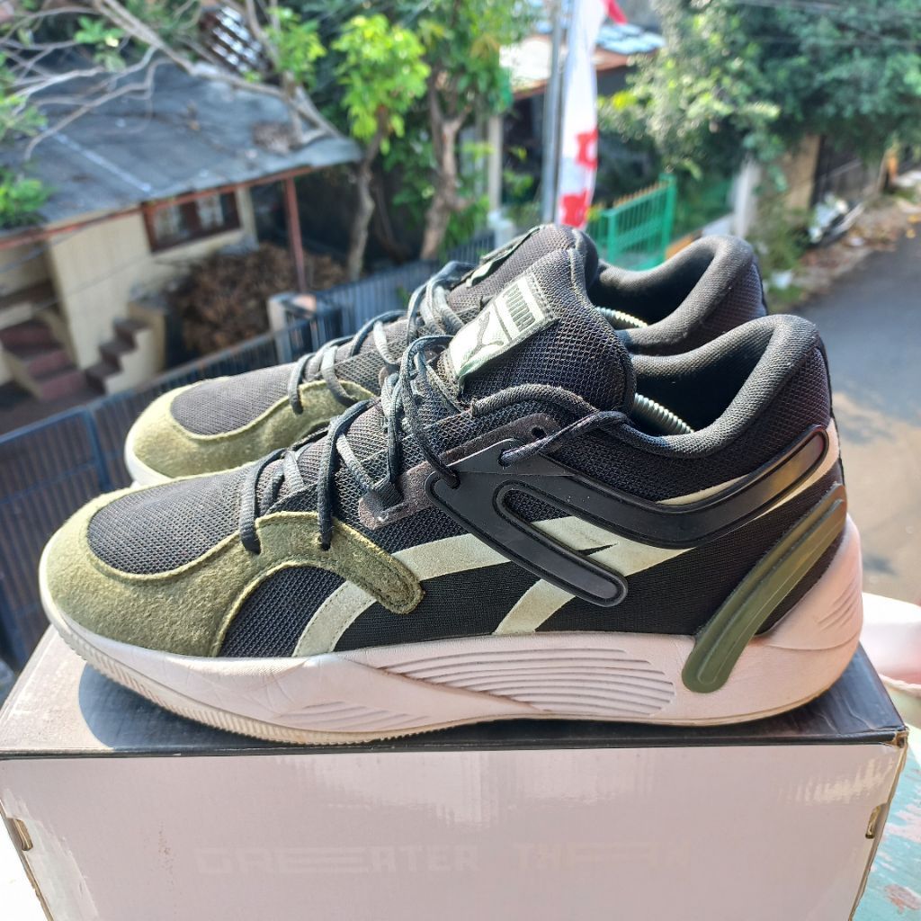 Sepatu Basket Pum4 size 46
