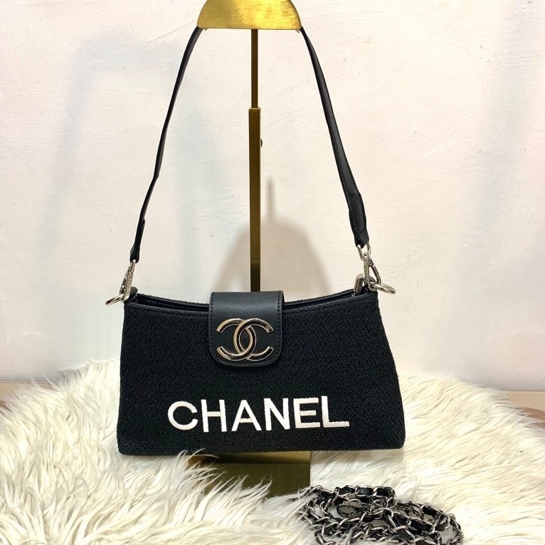 (PL) CH Tweed Hitam