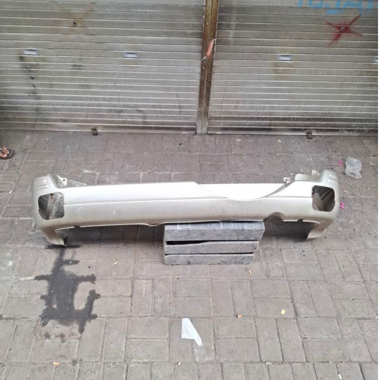 bemper belakang honda crv gen 1 tahun 2000-2002 original 100%